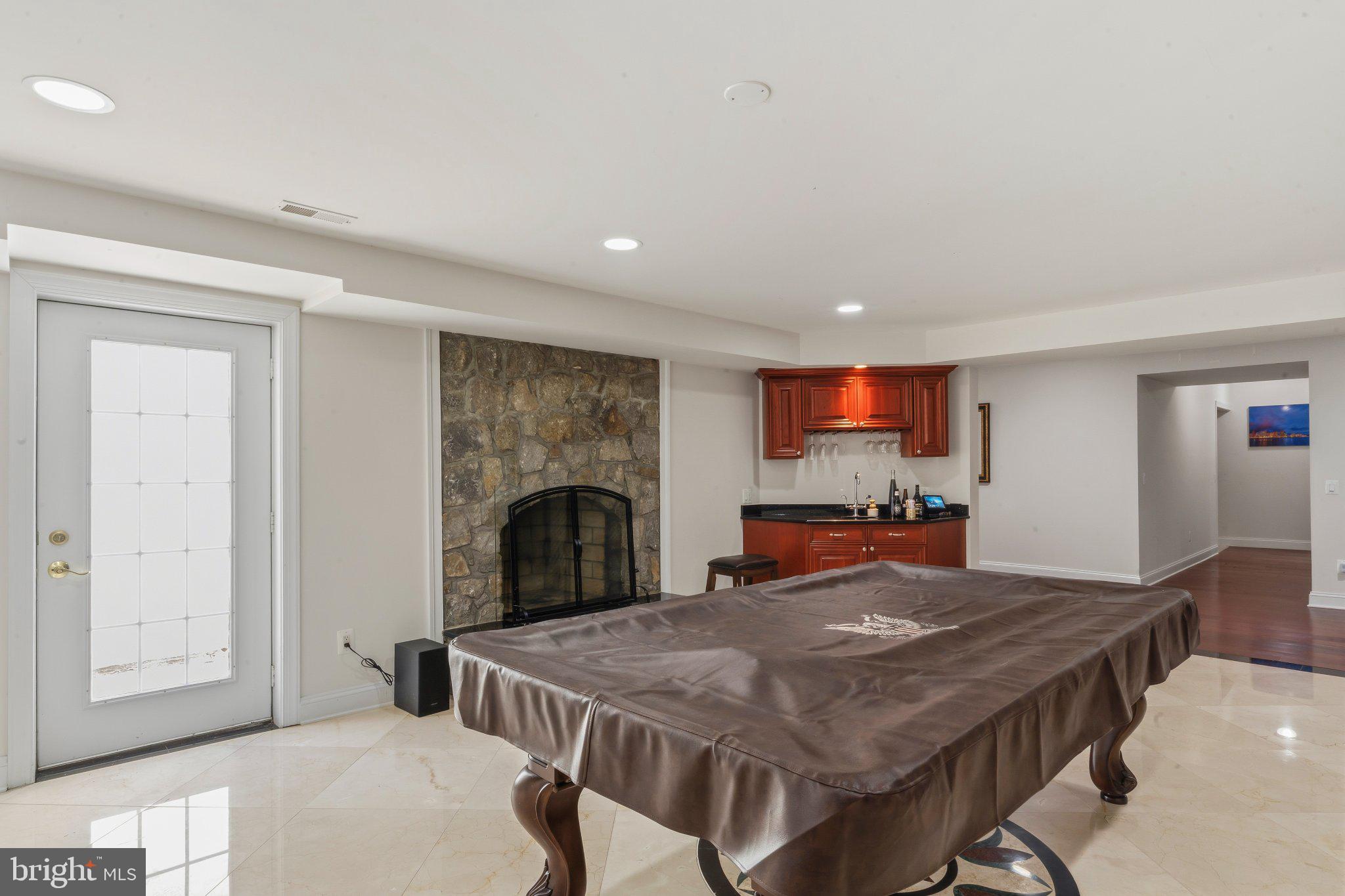 BEACON HILL - Residential