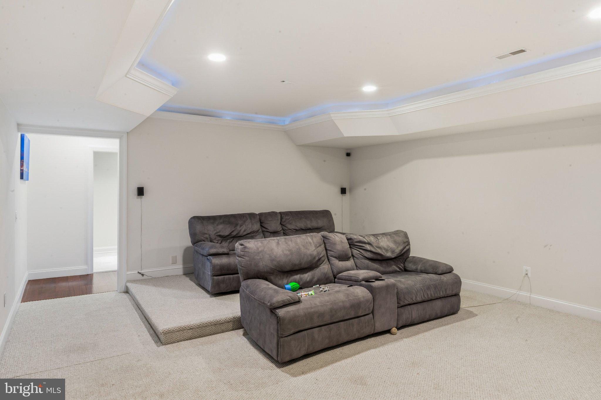 BEACON HILL - Residential