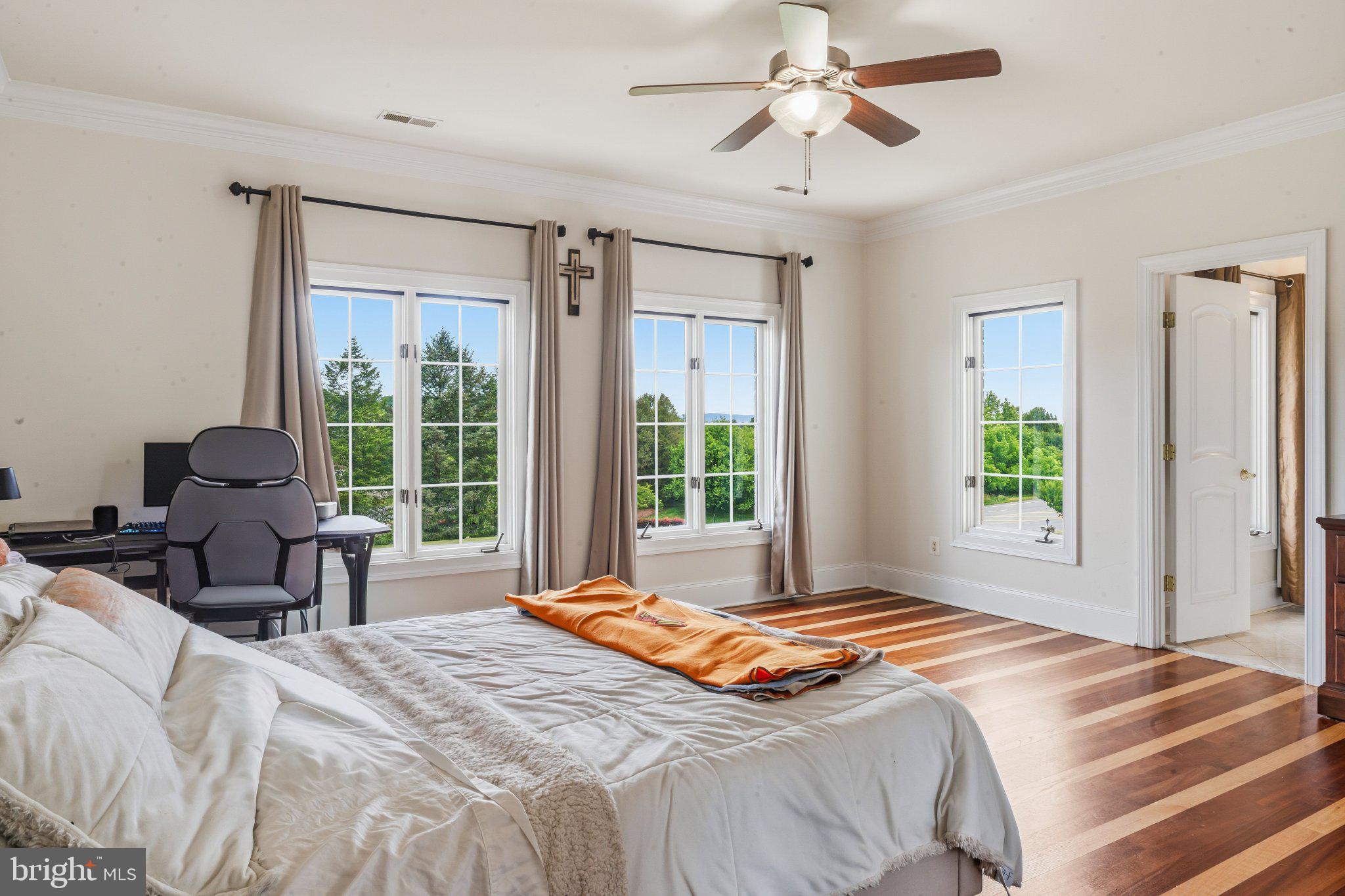 BEACON HILL - Residential