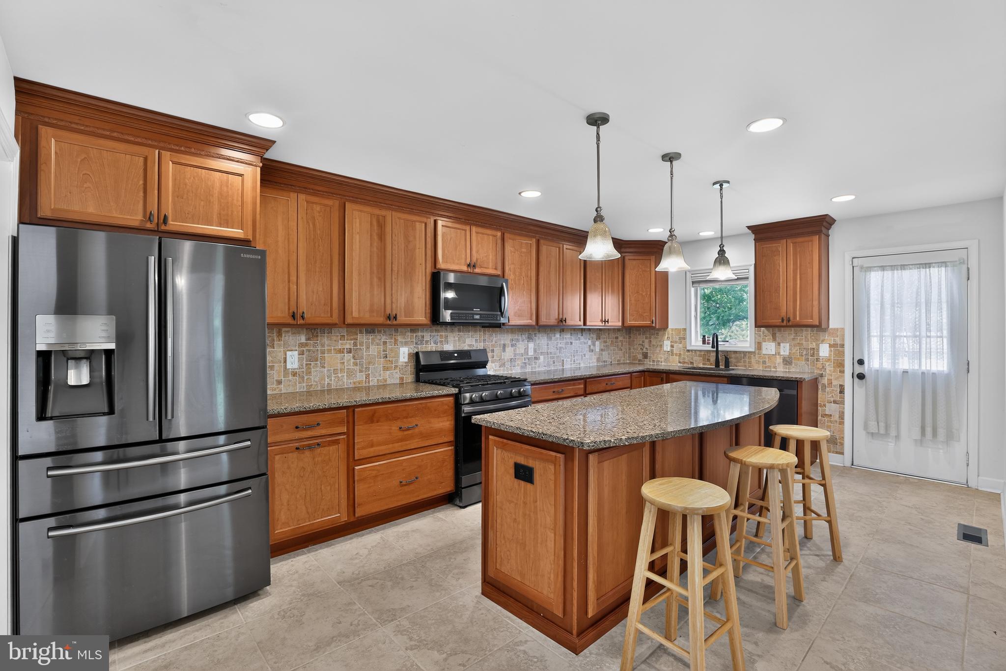WILLOW FARMS - Residential