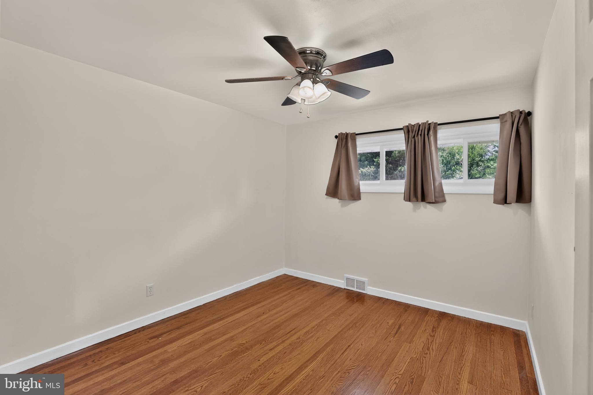 WILLOW FARMS - Residential