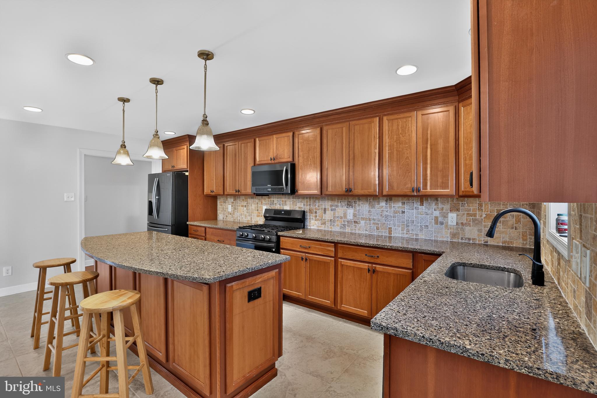 WILLOW FARMS - Residential