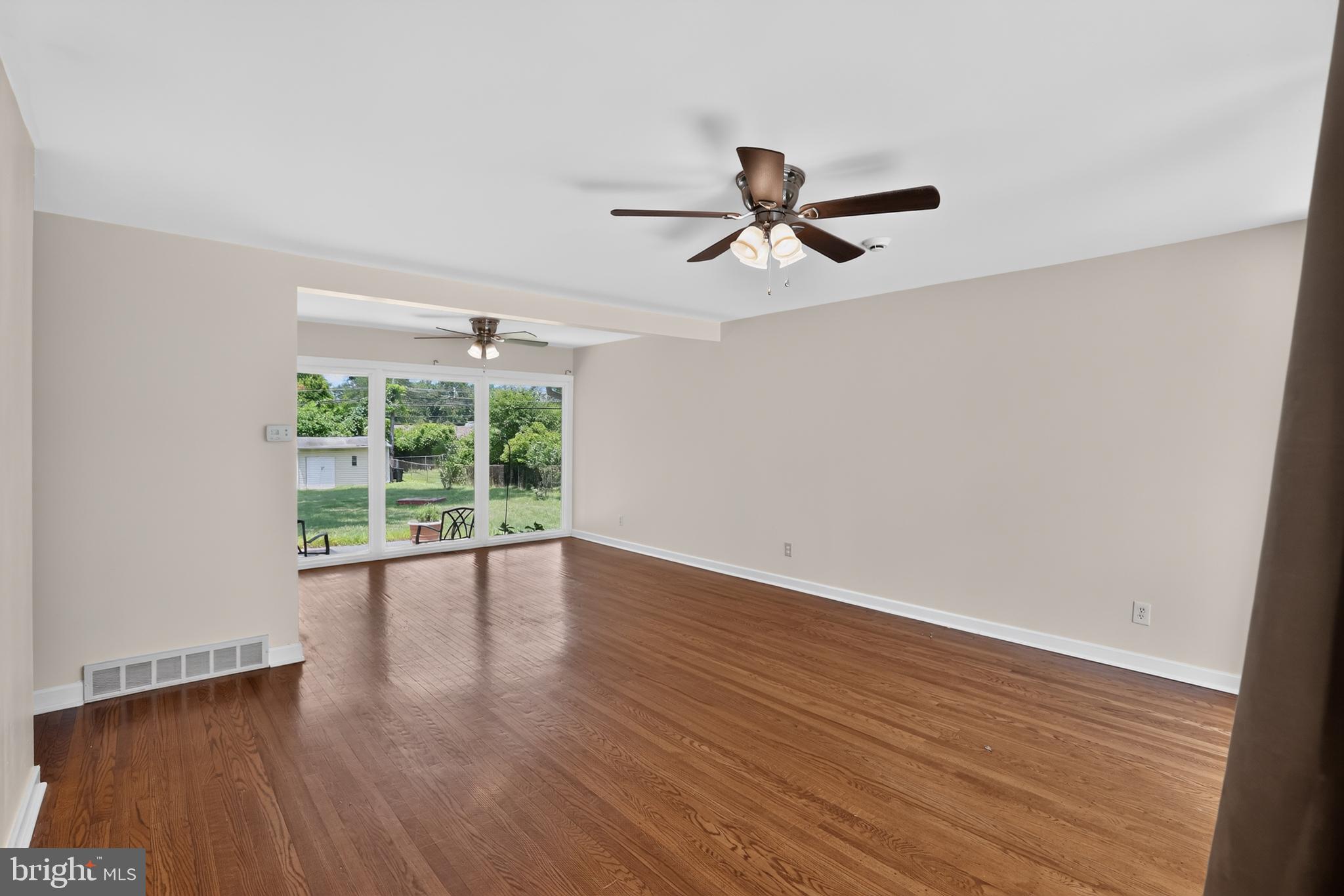 WILLOW FARMS - Residential