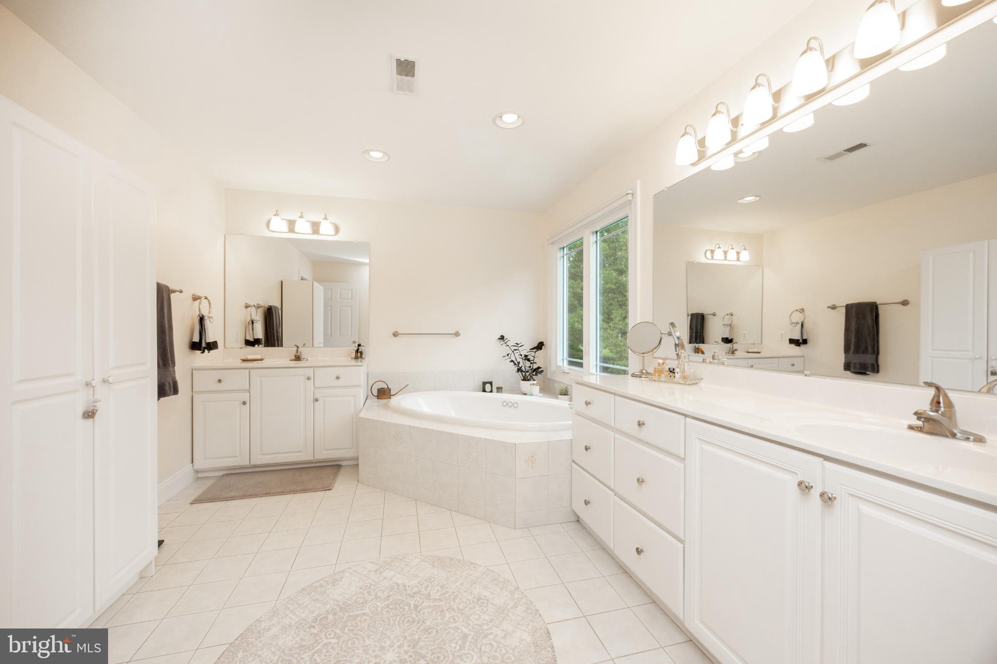 RADLEY RUN IV - Residential