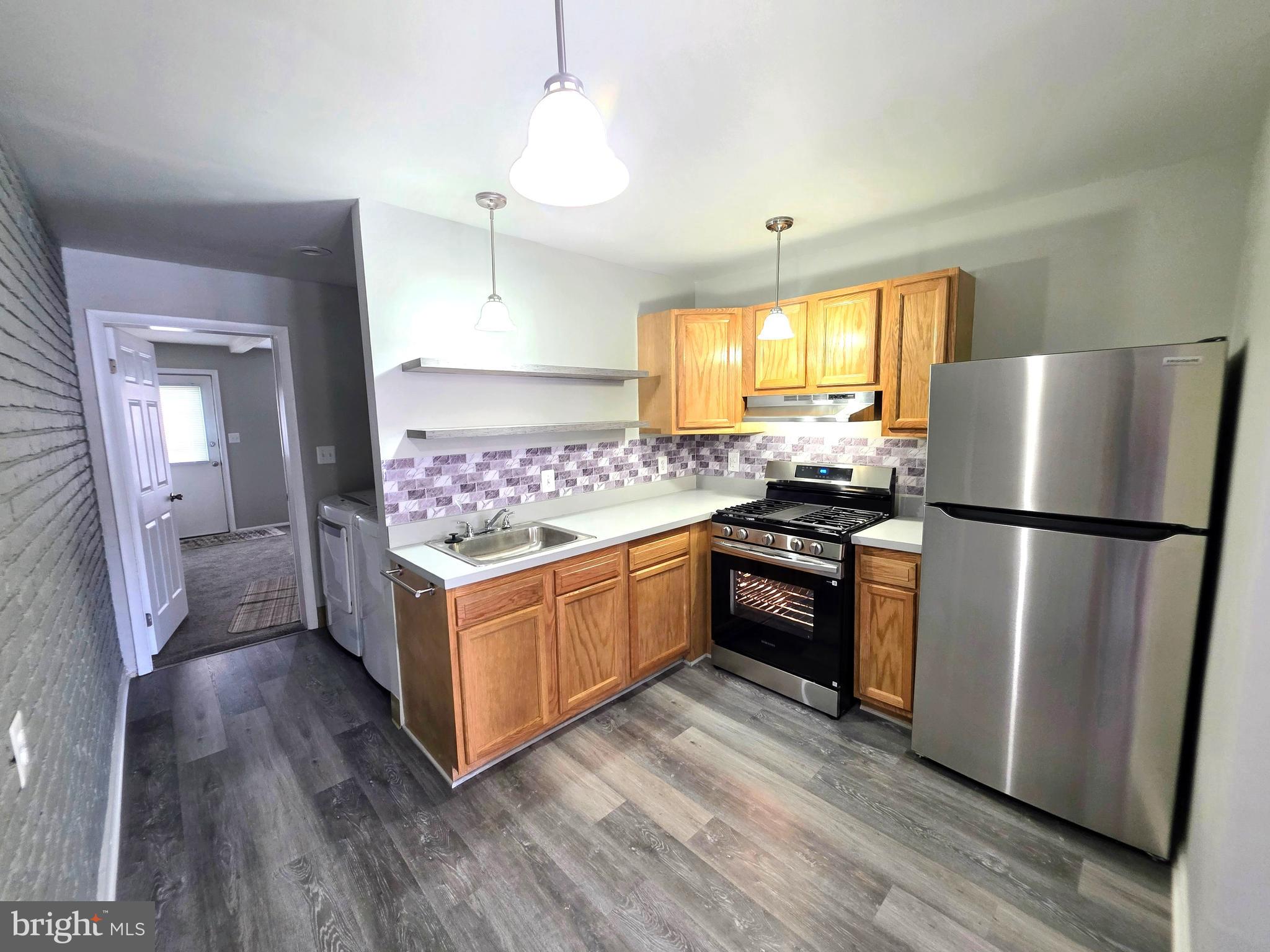 WOODBRIDGE - Residential