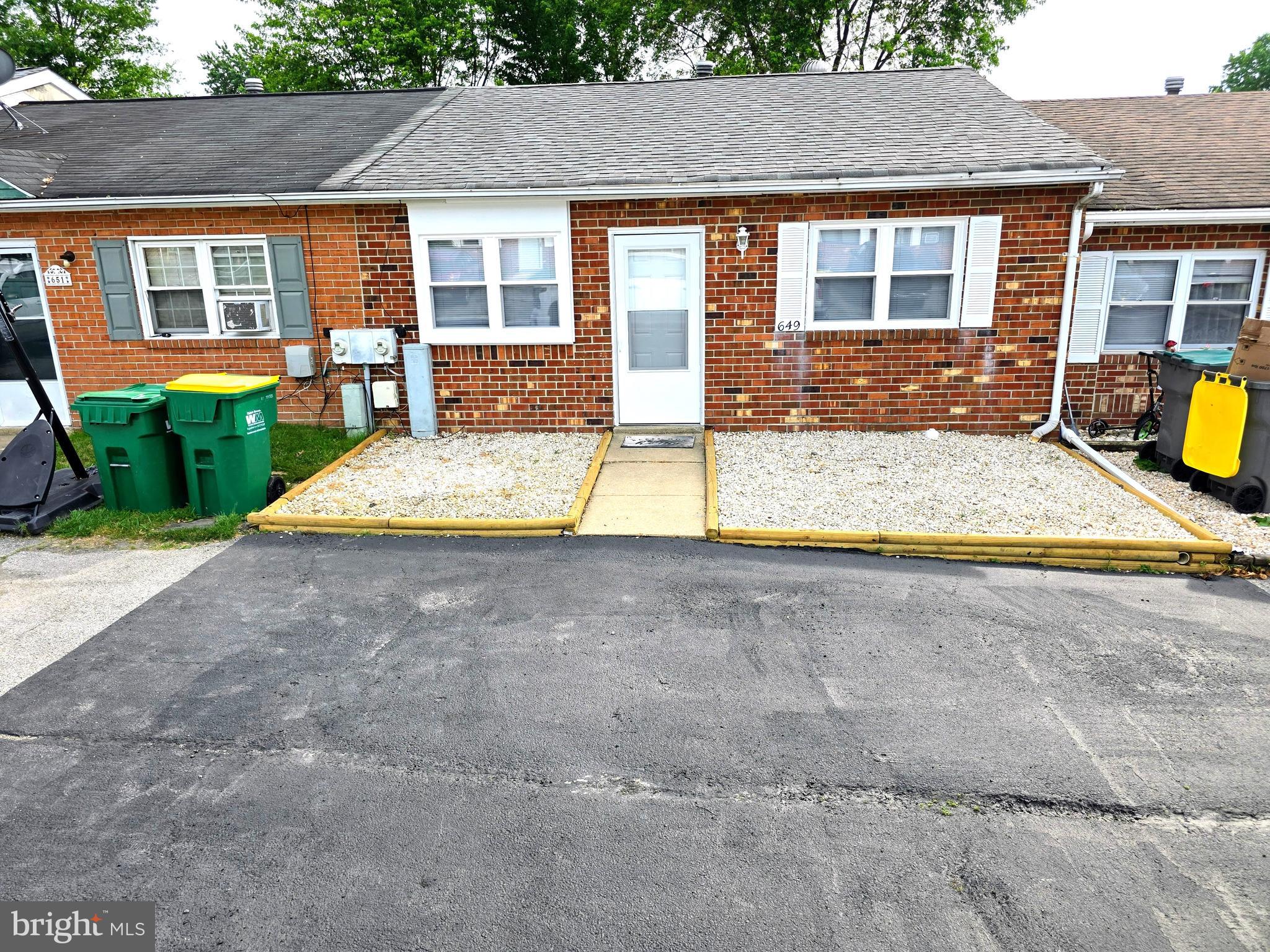 WOODBRIDGE - Residential