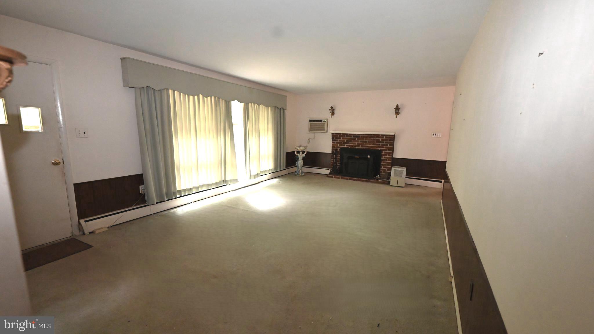 PLEASANT ACRES - Residential