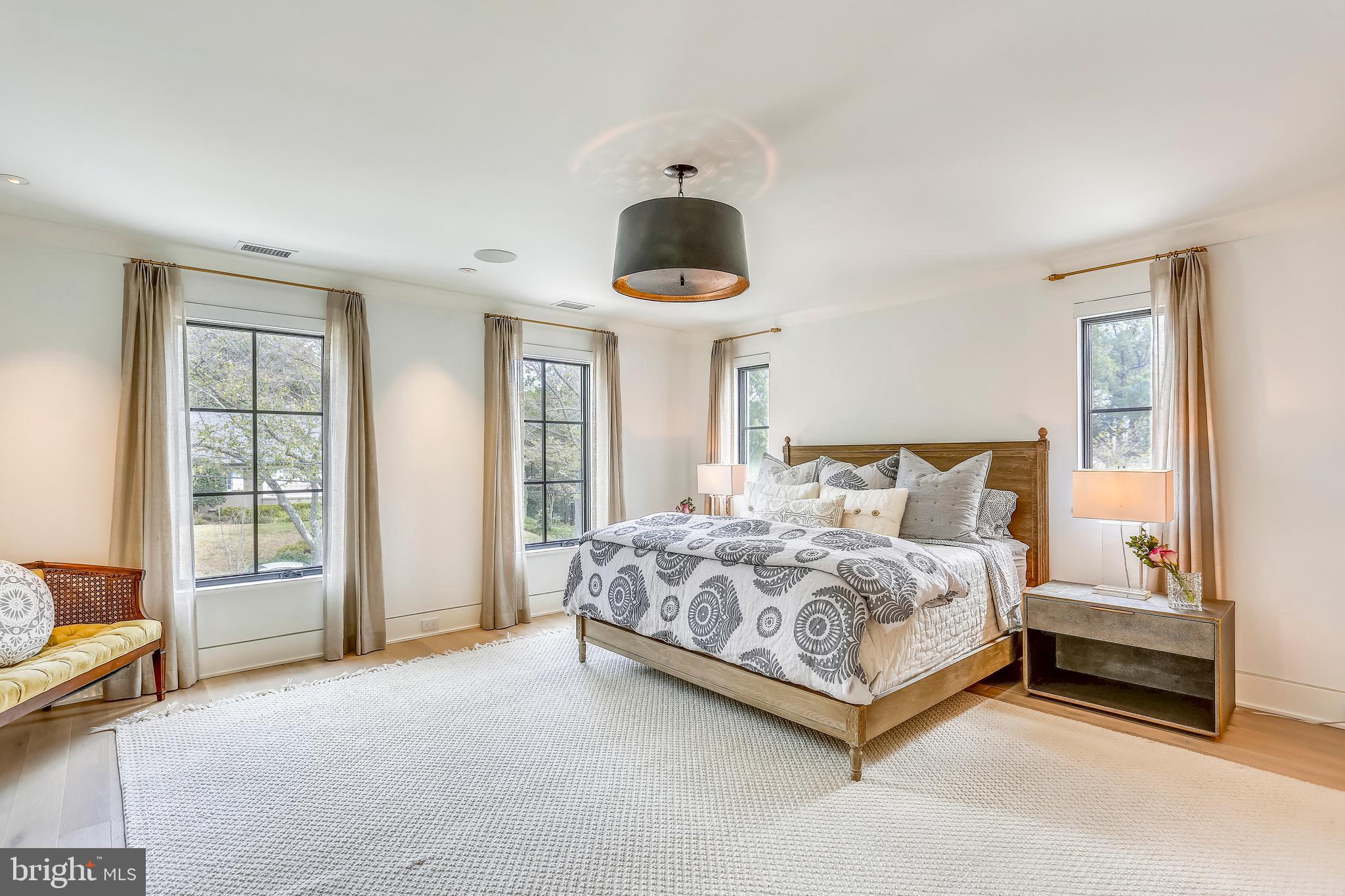 KENWOOD - Residential