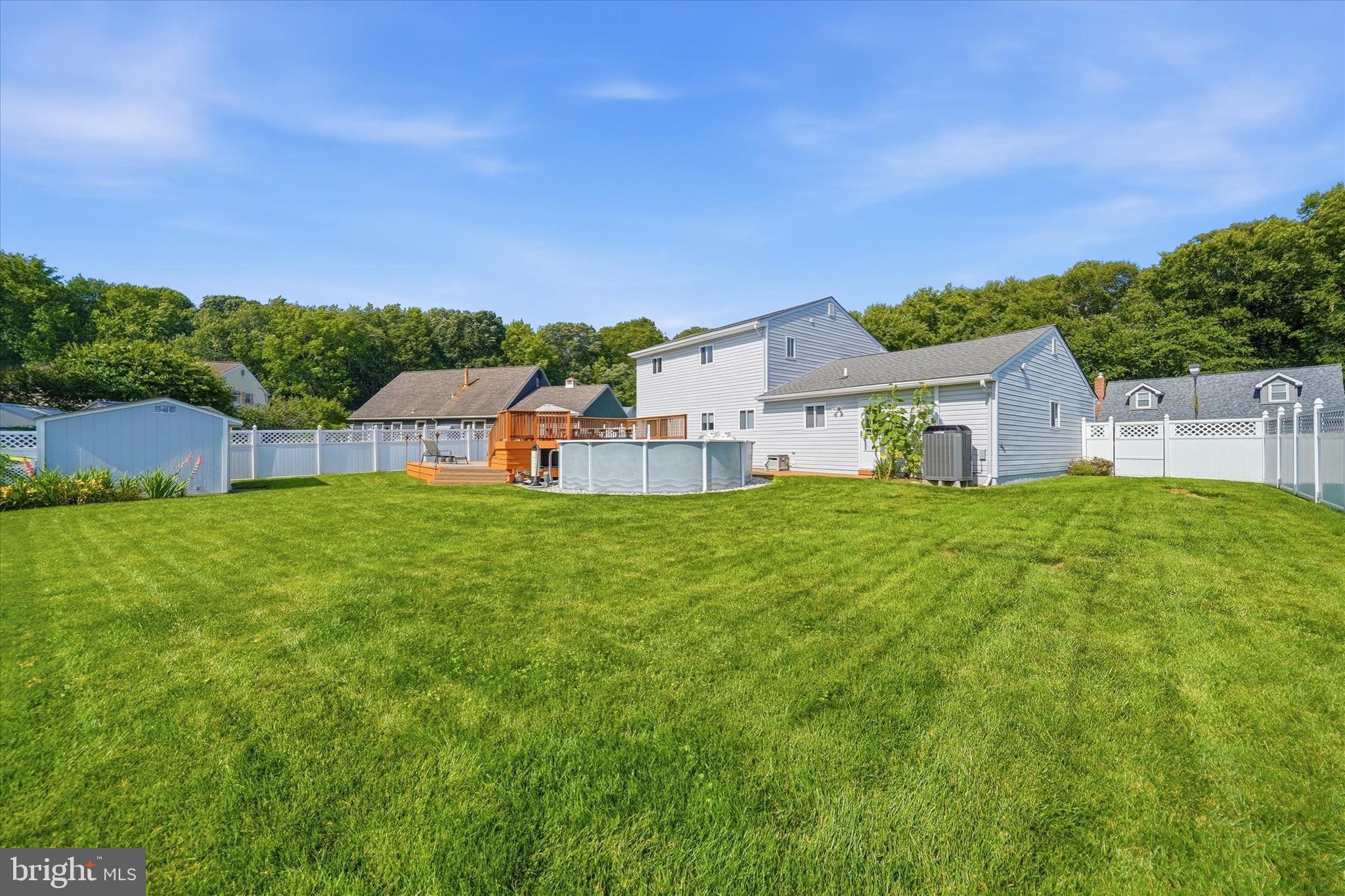 BREEZEWOOD II - Residential