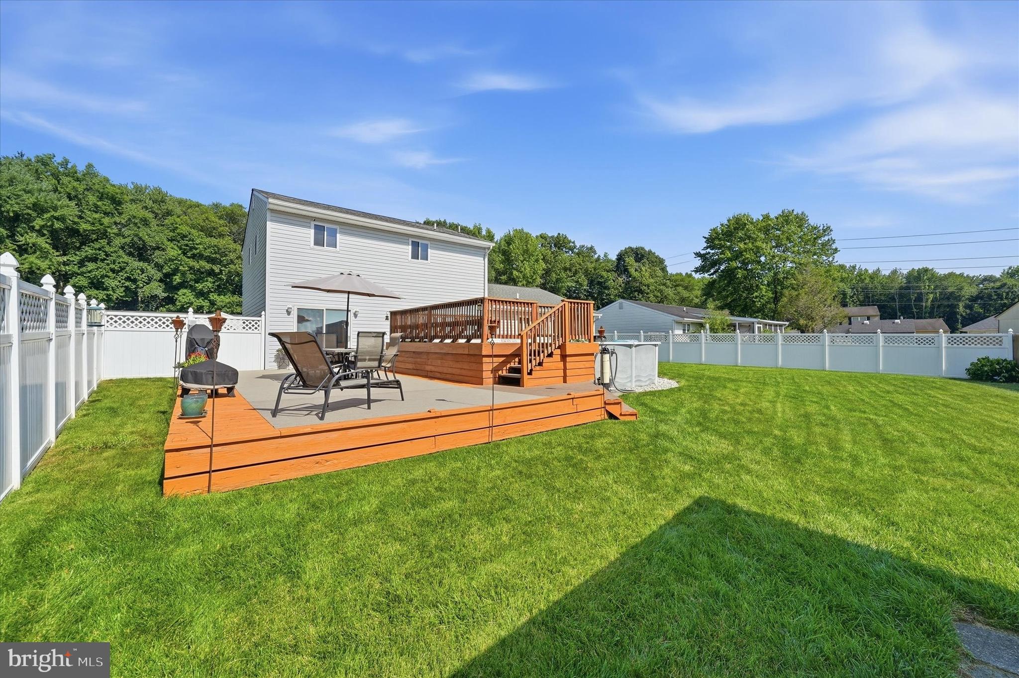 BREEZEWOOD II - Residential