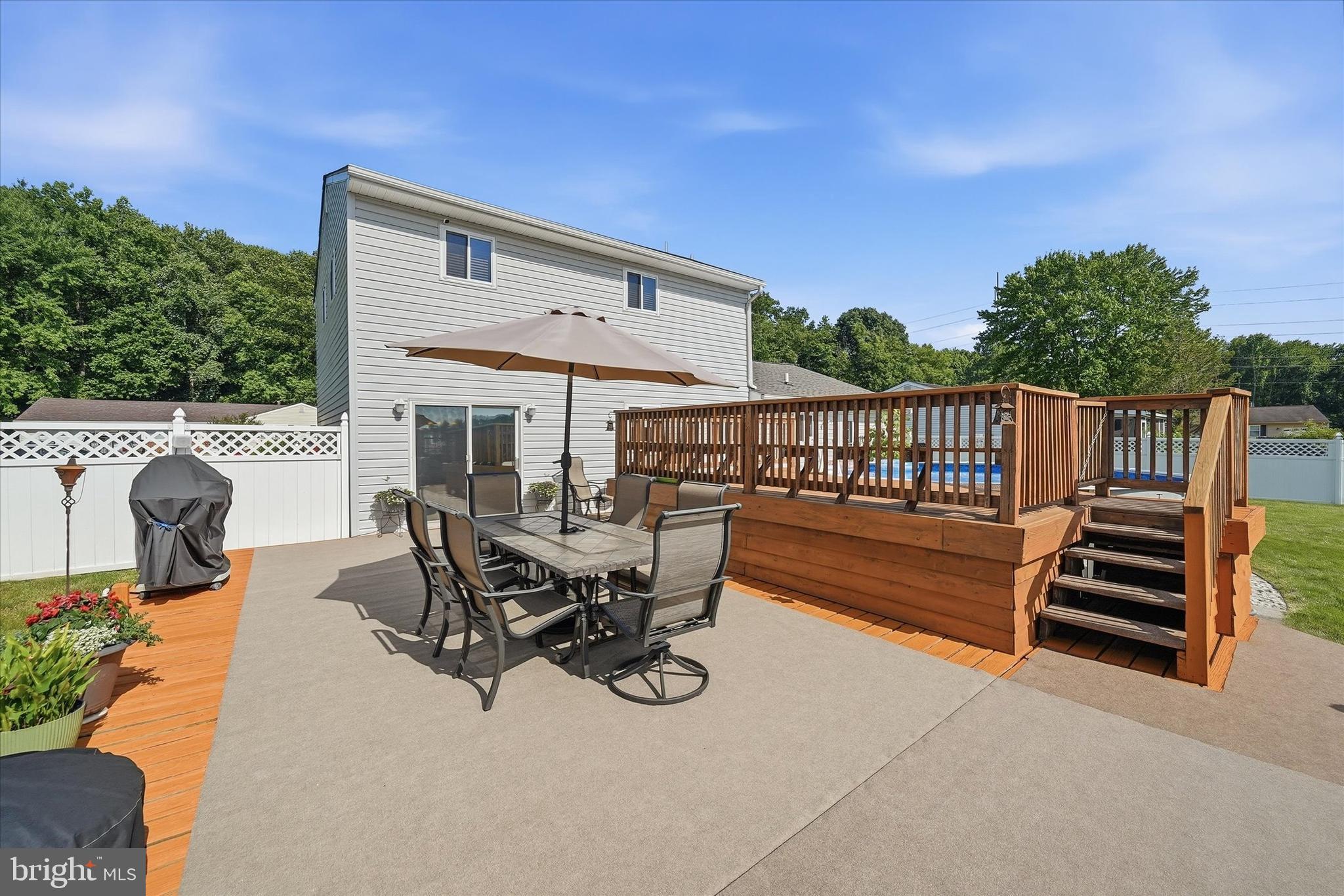 BREEZEWOOD II - Residential