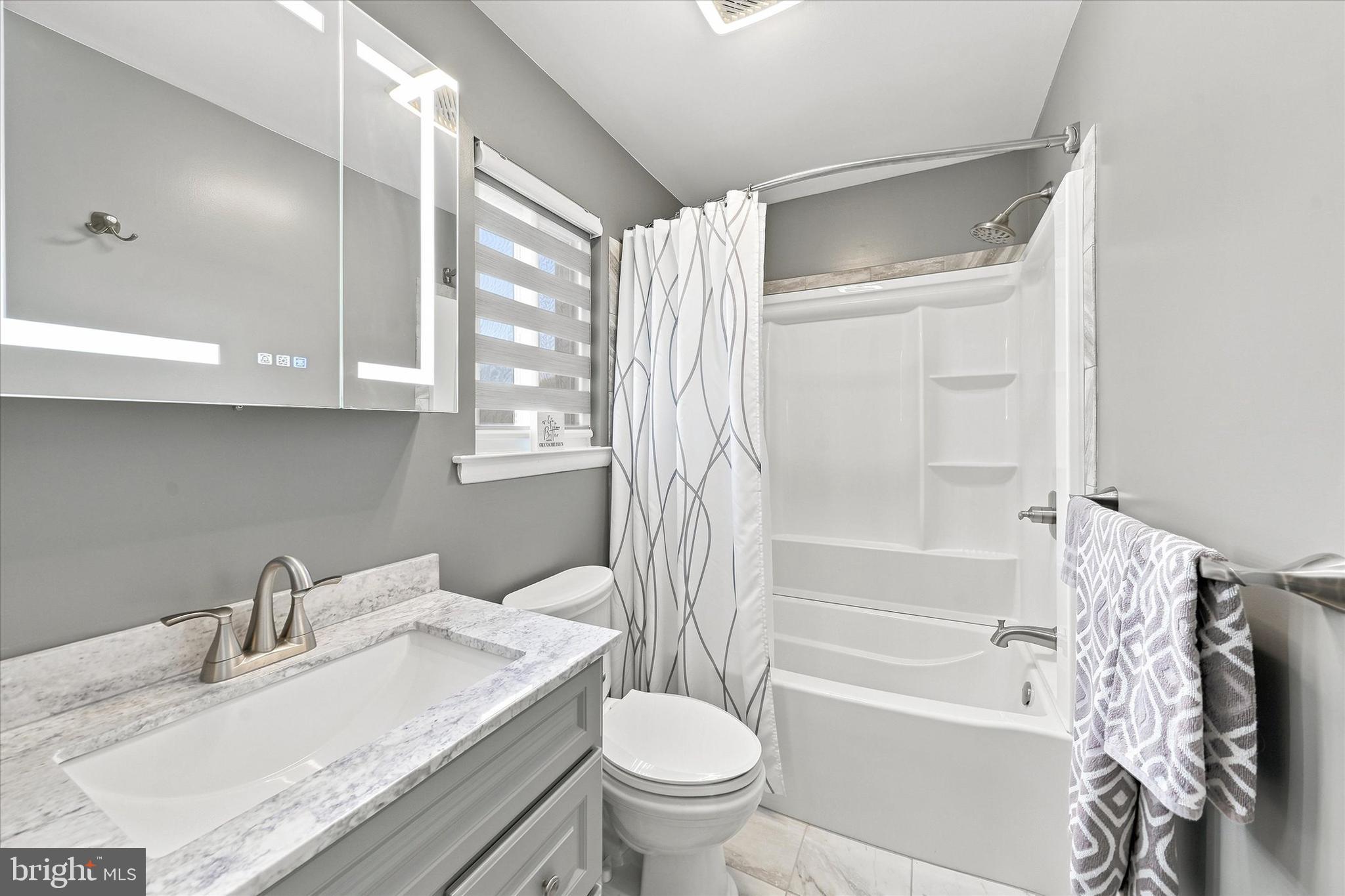 BREEZEWOOD II - Residential
