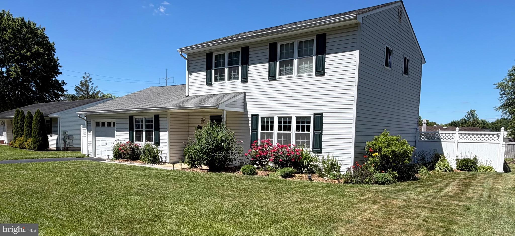 BREEZEWOOD II - Residential