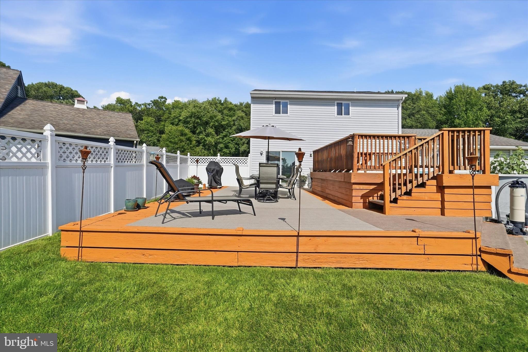 BREEZEWOOD II - Residential