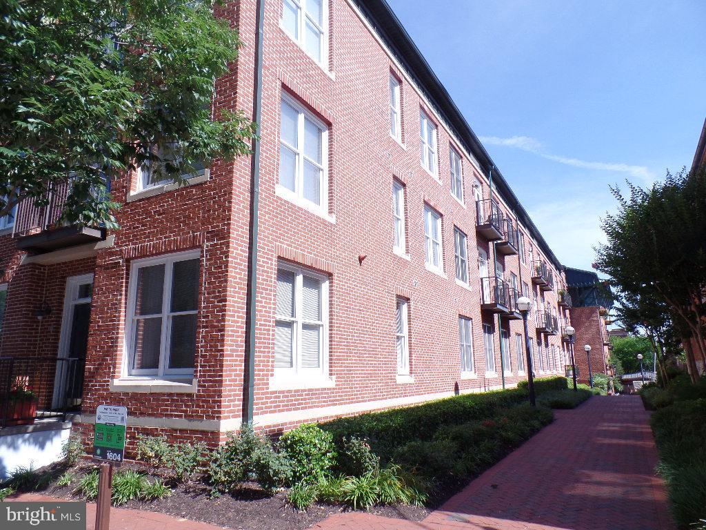 DOWNTOWN FREDERICK - Residential