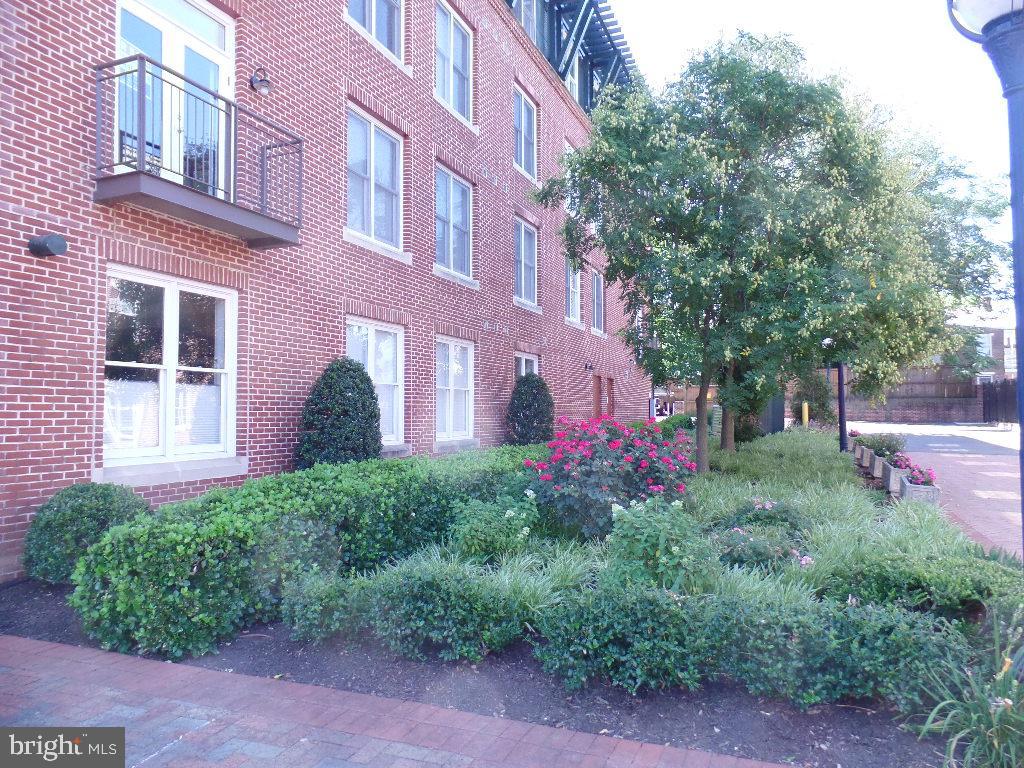 DOWNTOWN FREDERICK - Residential