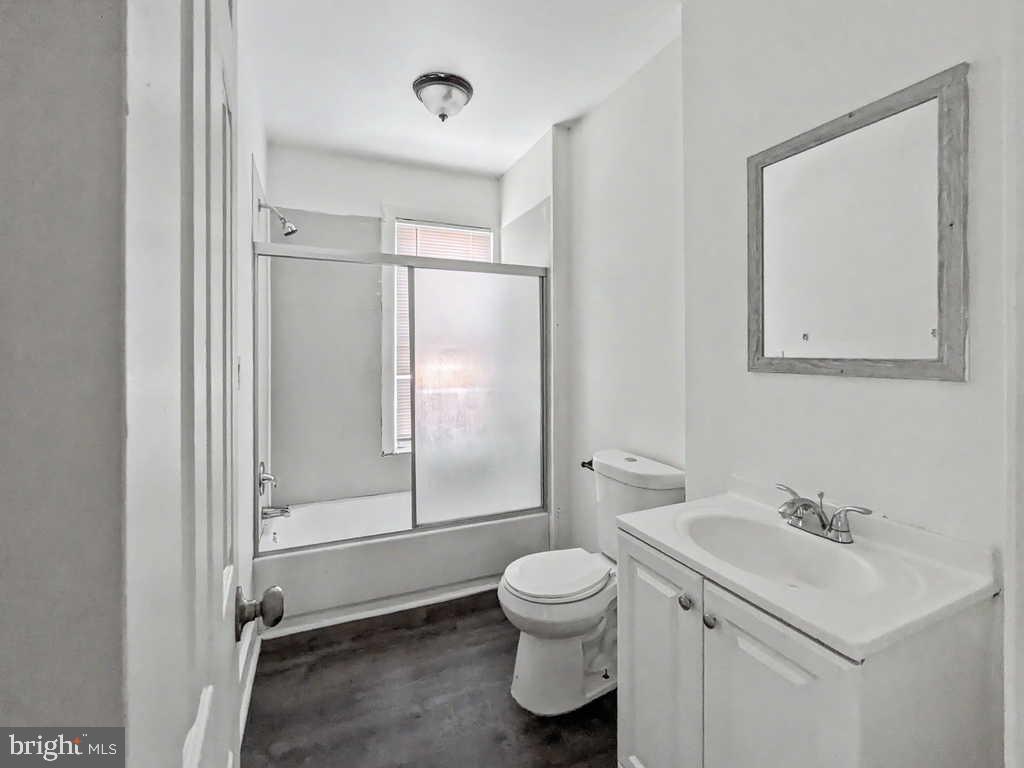 MILL HILL - Residential