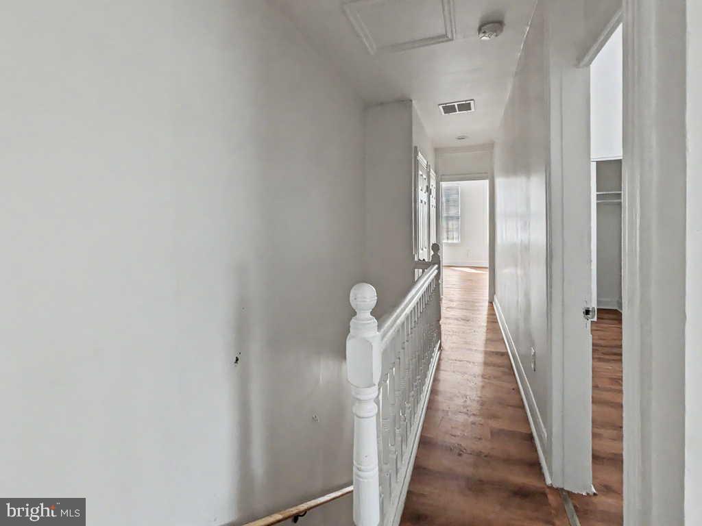MILL HILL - Residential