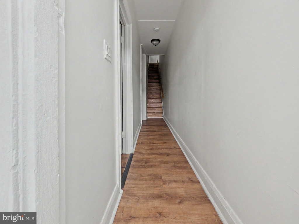 MILL HILL - Residential