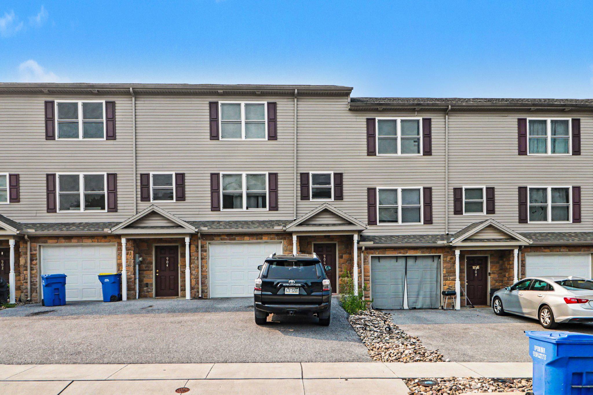 THE WOODLANDS - Residential Income