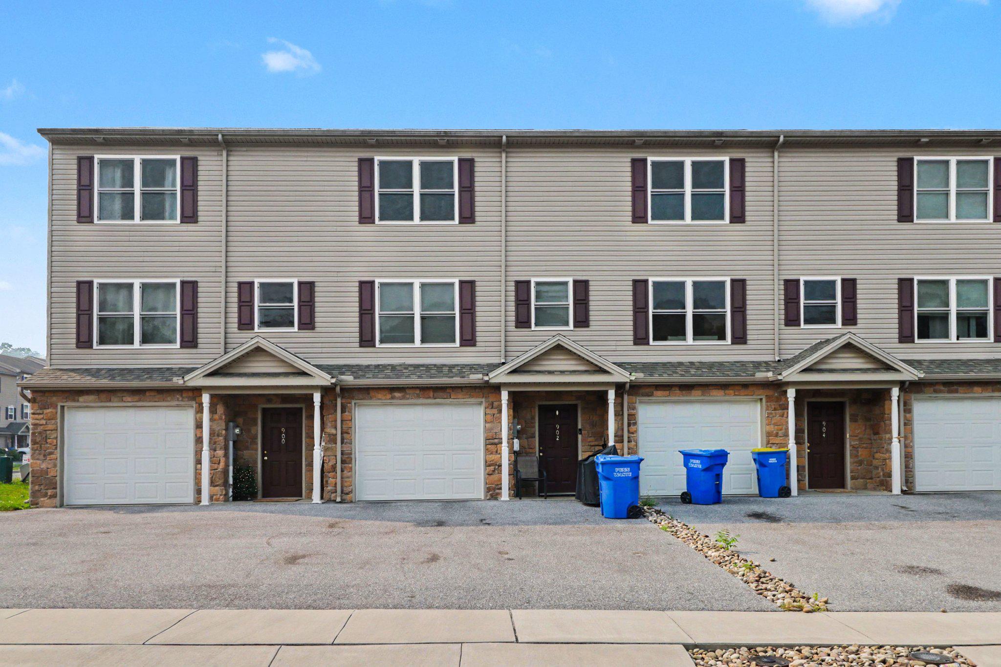 THE WOODLANDS - Residential Income