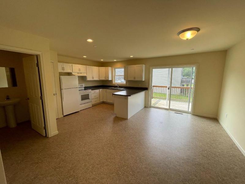 THE WOODLANDS - Residential Income
