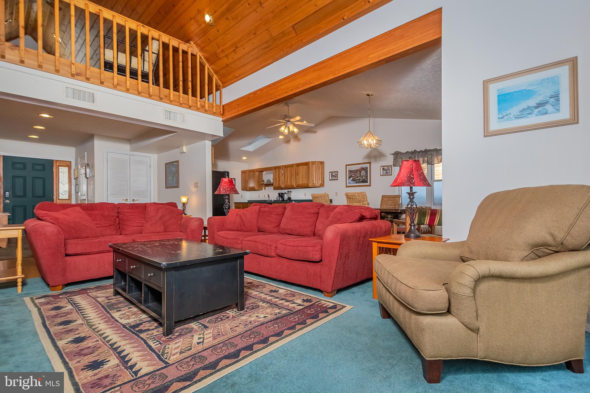 LAKE FOREST ESTATES - Residential