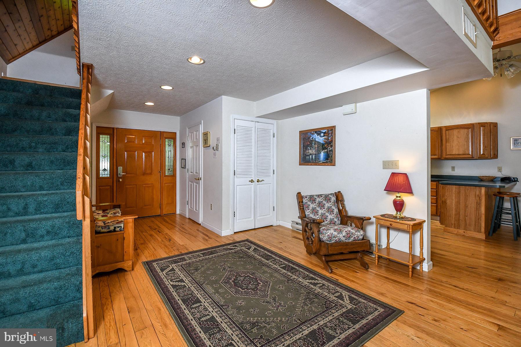 LAKE FOREST ESTATES - Residential