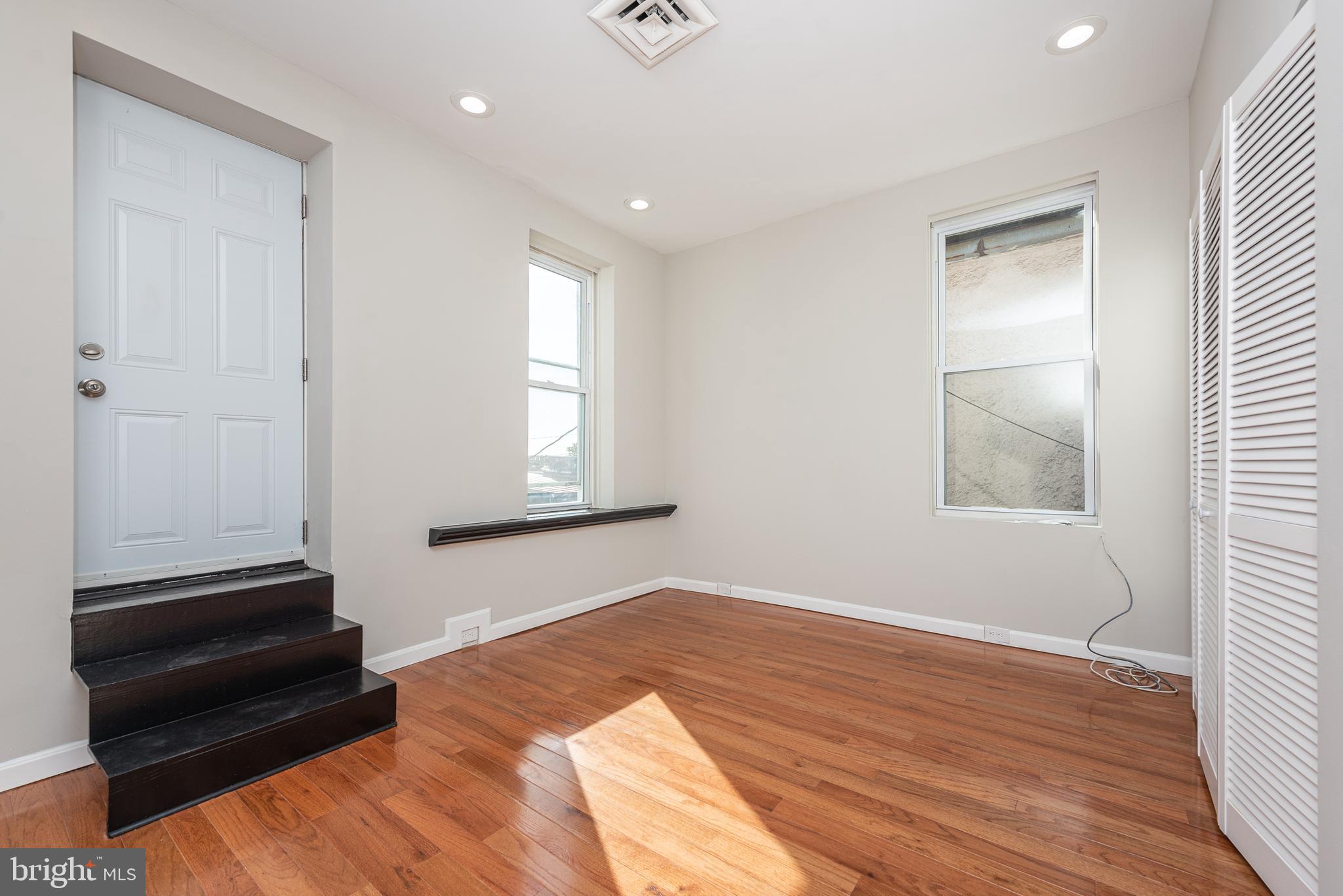 BUTCHER'S HILL - Residential