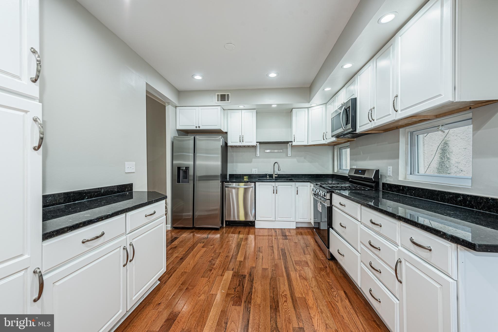 BUTCHER'S HILL - Residential