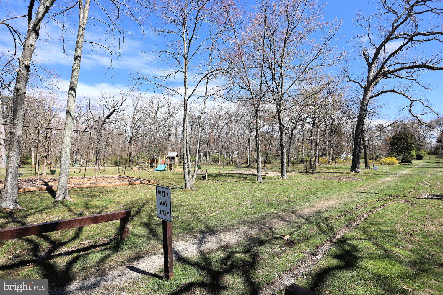 WASHINGTON GROVE - Residential