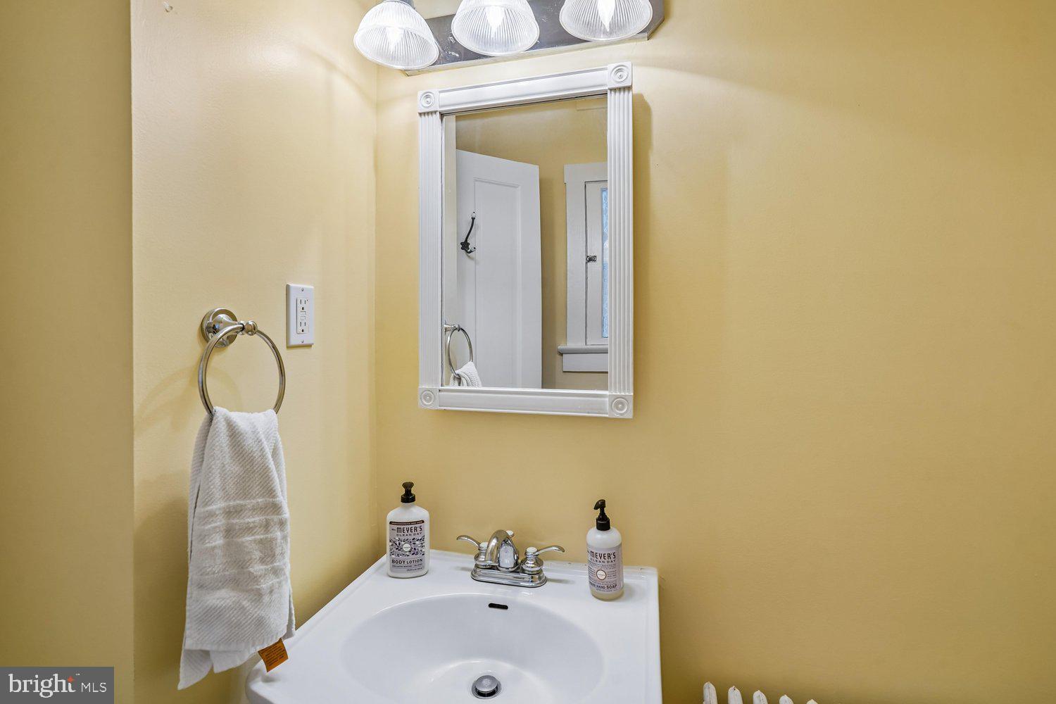 WASHINGTON GROVE - Residential