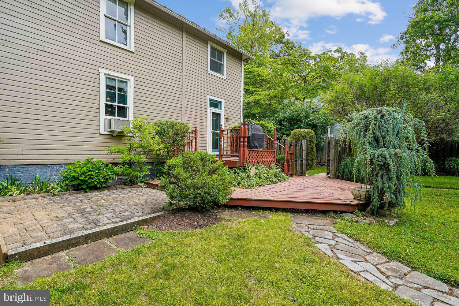 WASHINGTON GROVE - Residential