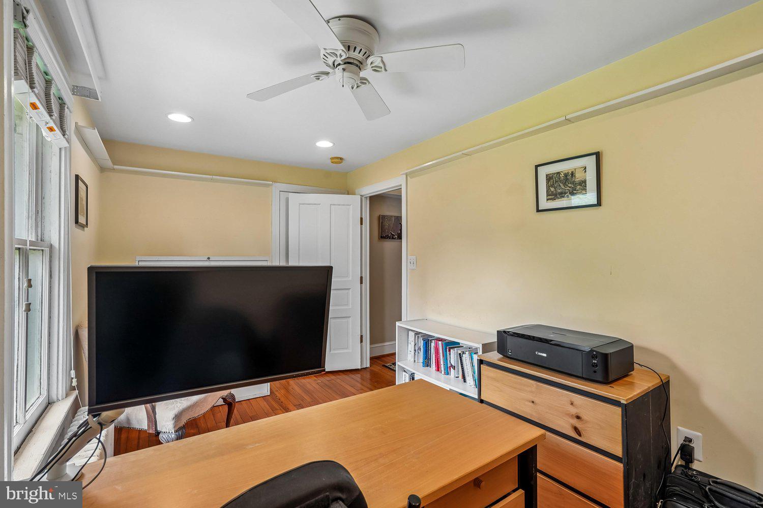 WASHINGTON GROVE - Residential