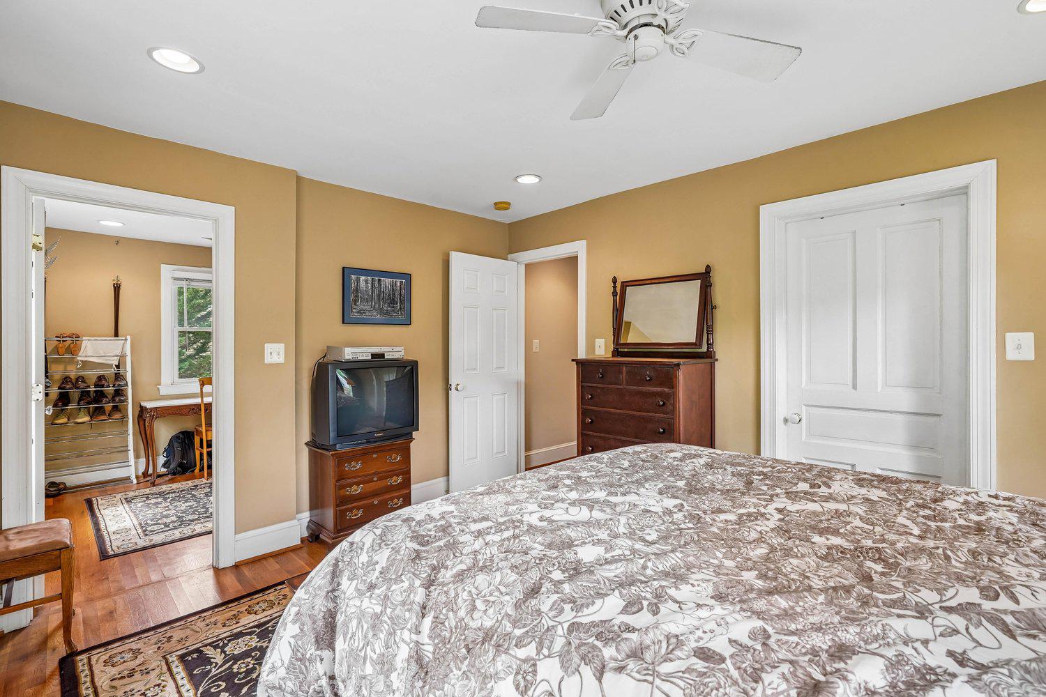 WASHINGTON GROVE - Residential