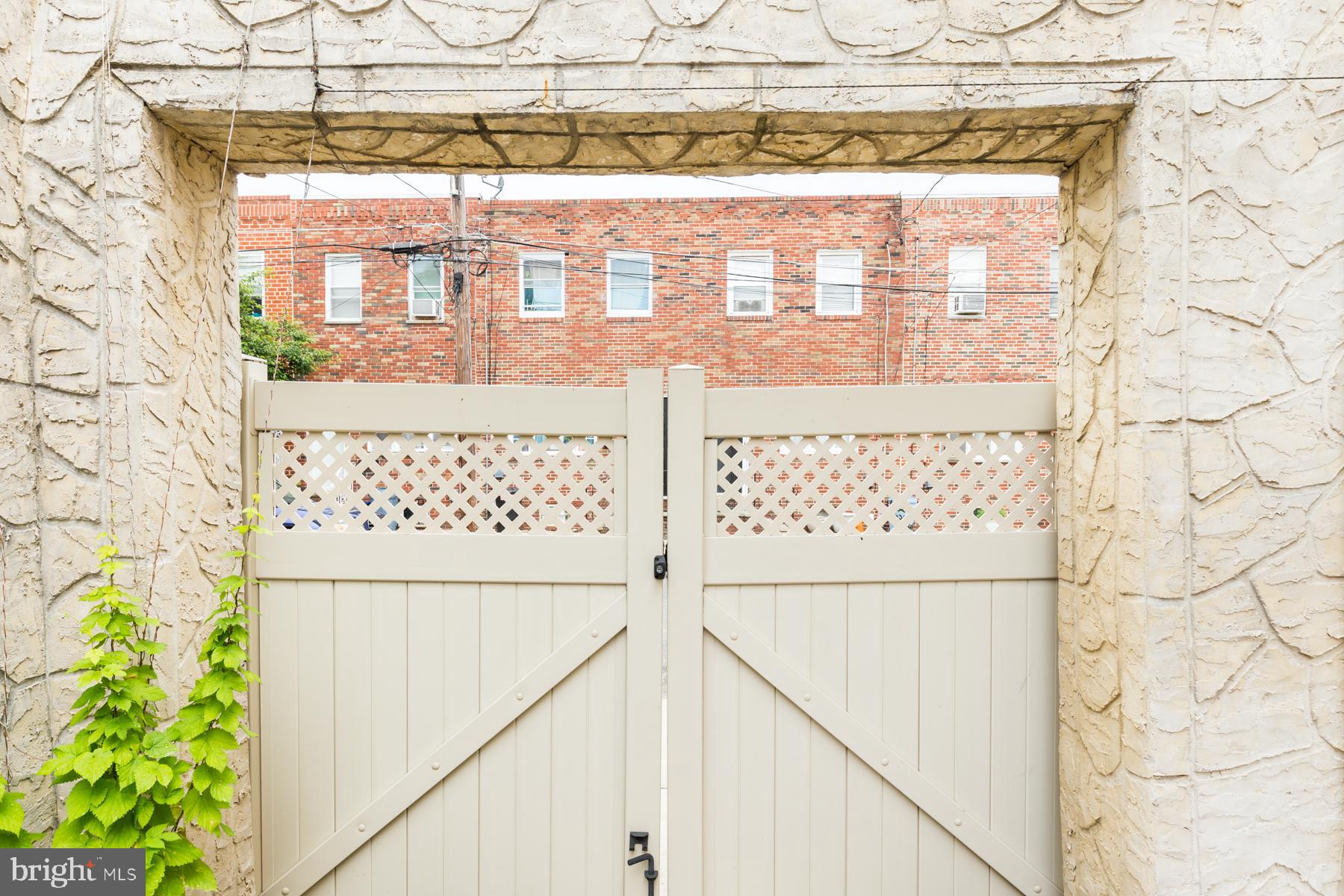 FISHTOWN - Residential Lease