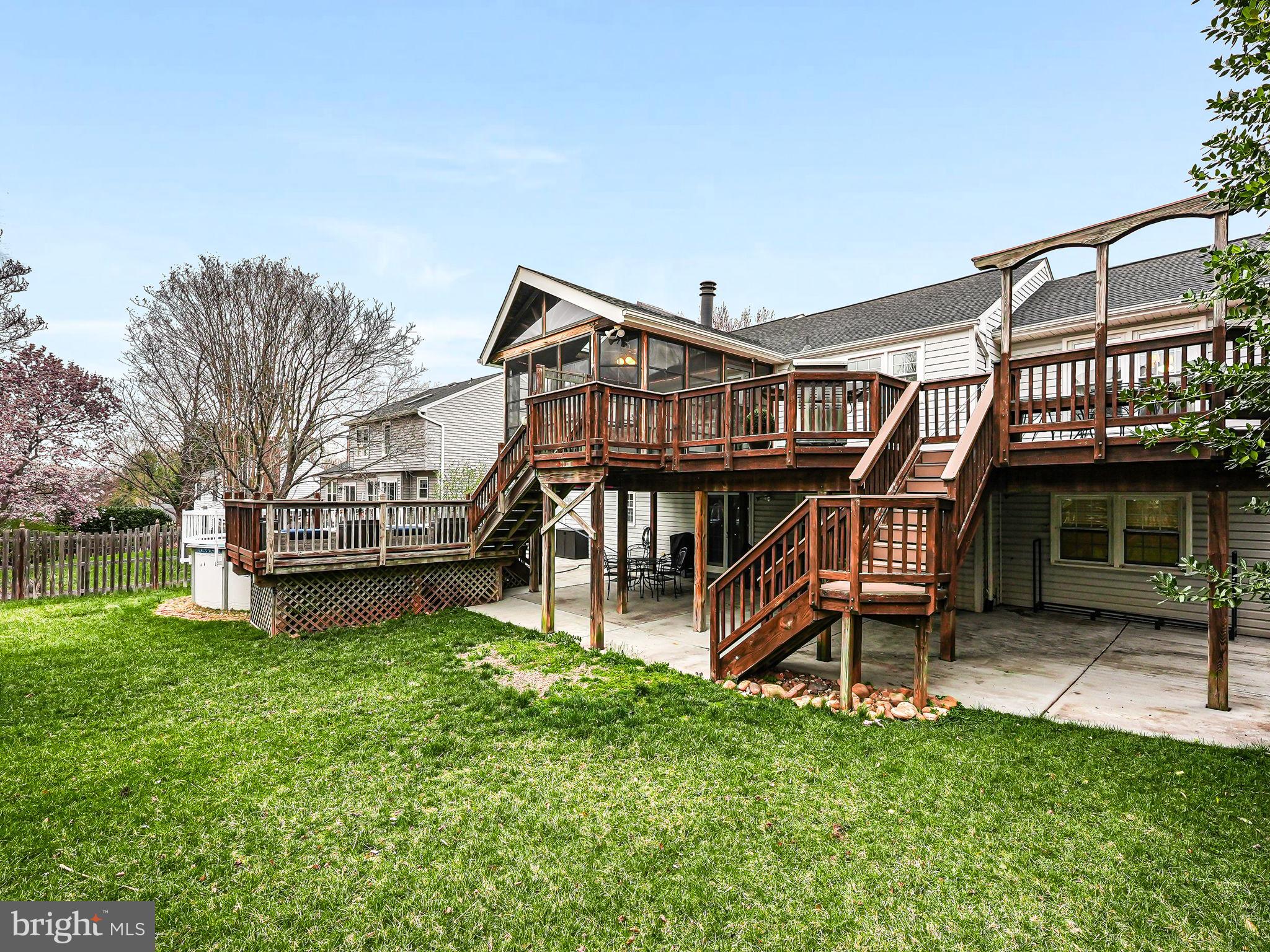 ENVIRONS - Residential