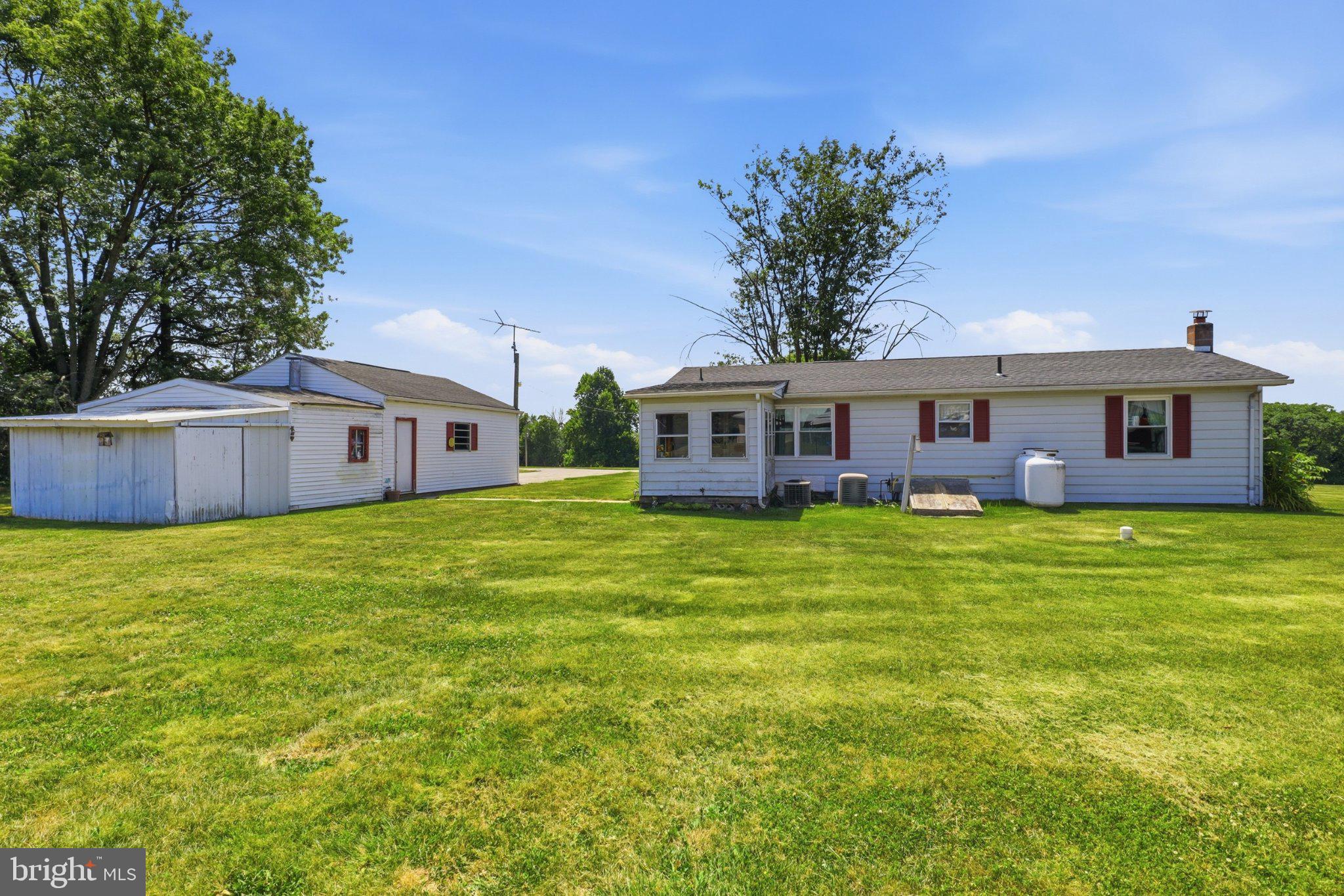 JEFFERSON SQUARE - Residential