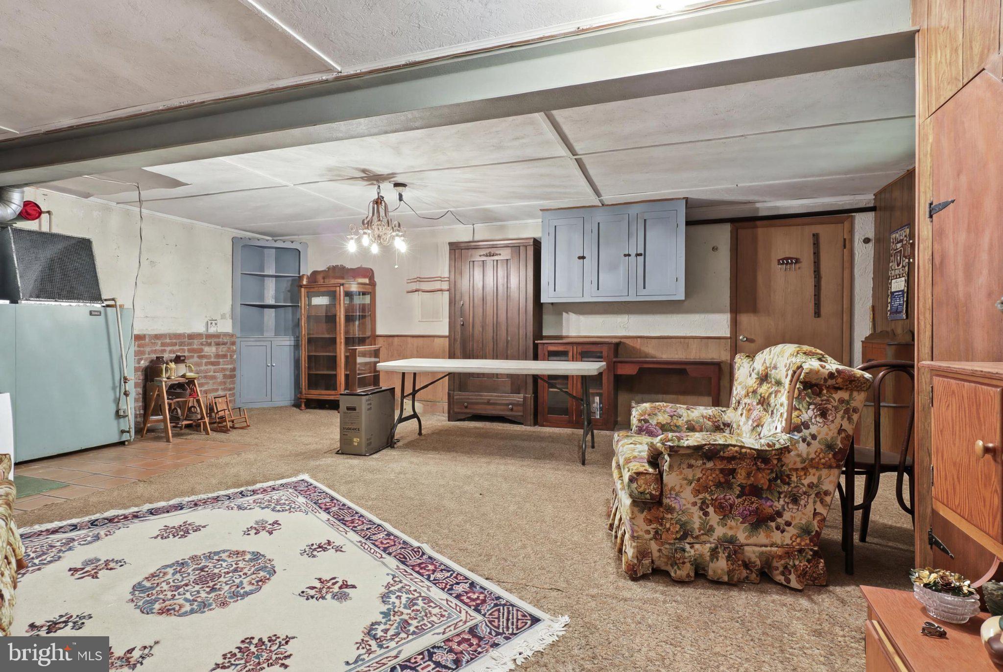 JEFFERSON SQUARE - Residential