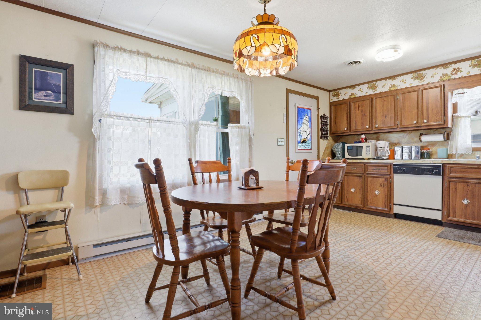 JEFFERSON SQUARE - Residential