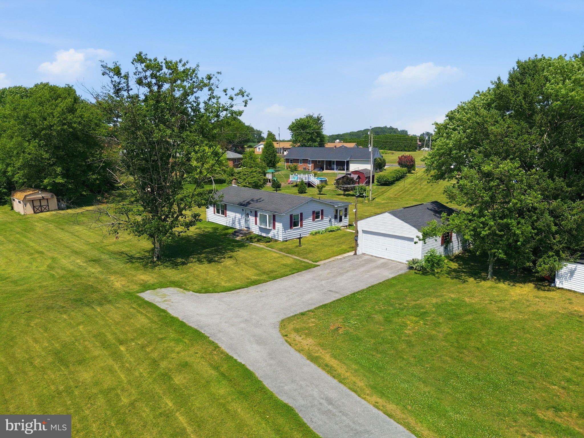 JEFFERSON SQUARE - Residential