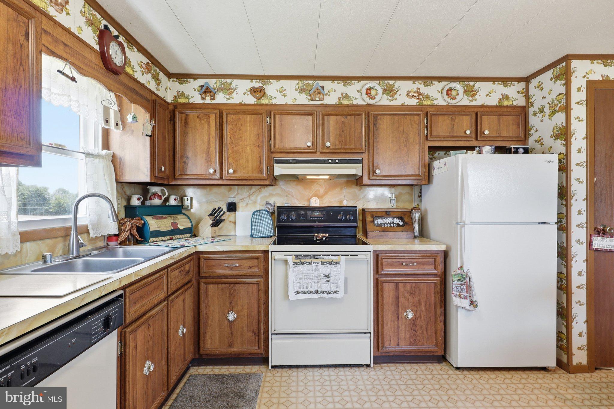JEFFERSON SQUARE - Residential