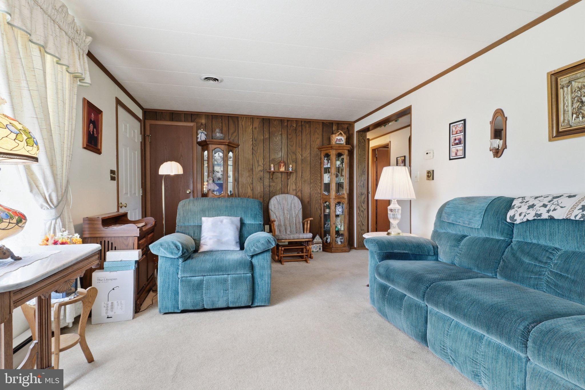 JEFFERSON SQUARE - Residential