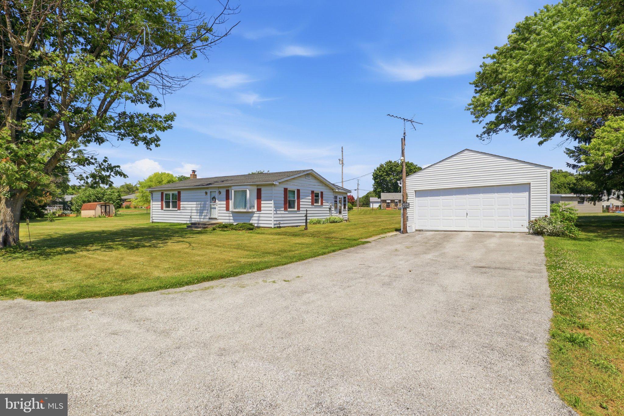JEFFERSON SQUARE - Residential