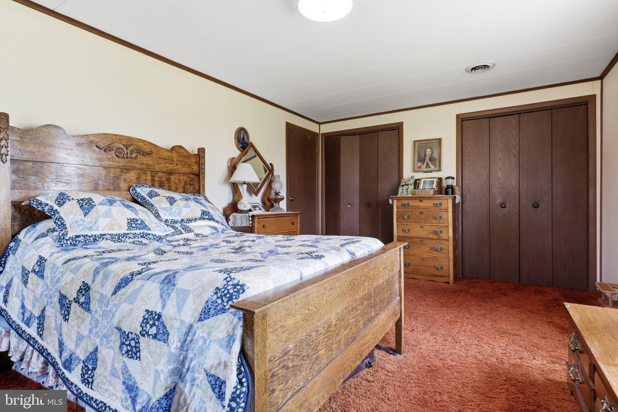 JEFFERSON SQUARE - Residential