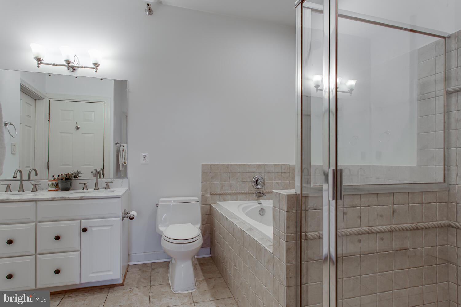 RIVER CLUB 1 AT BELMONT - Residential