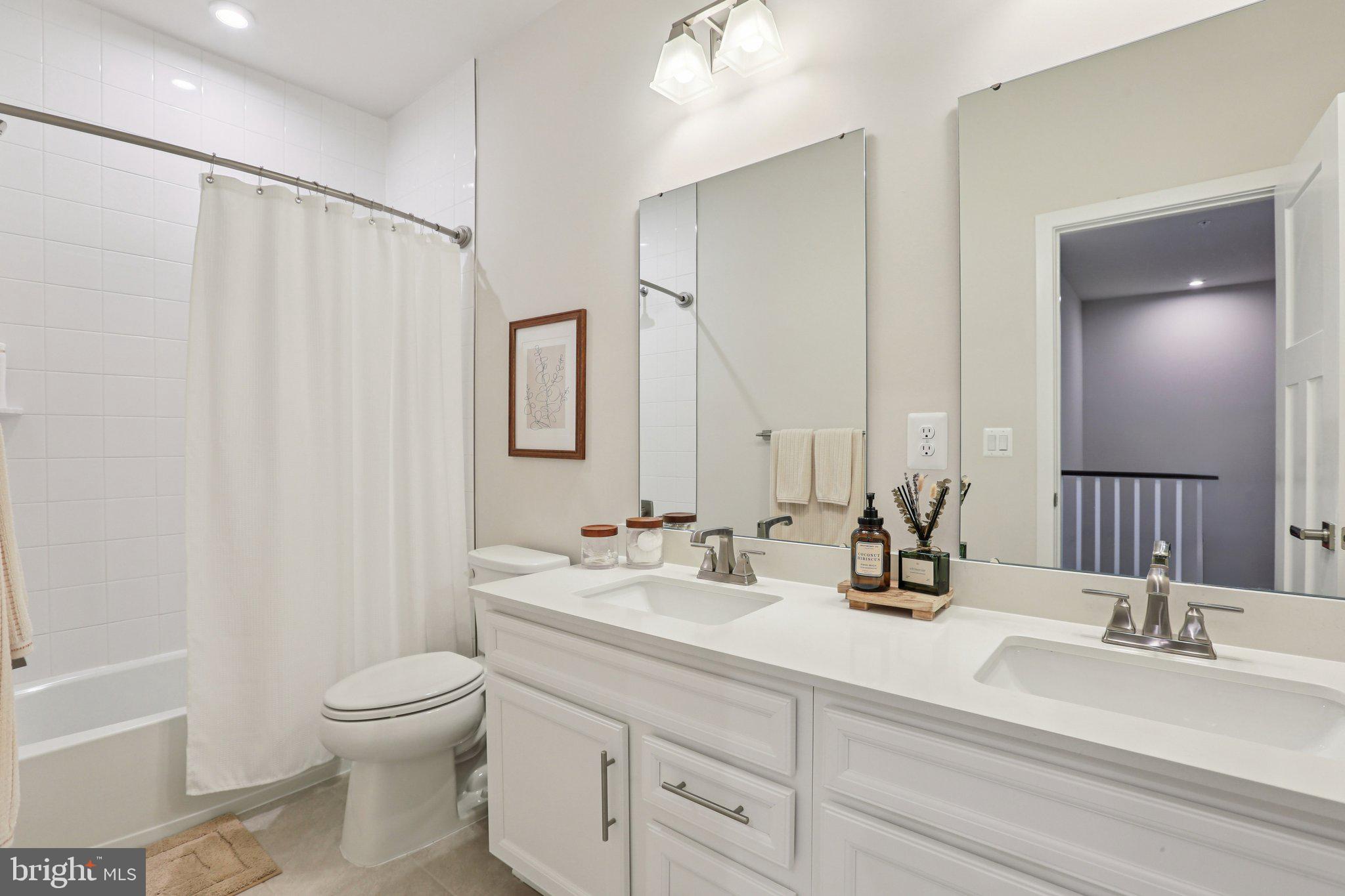 GREENLEIGH AT CROSSROADS - Residential