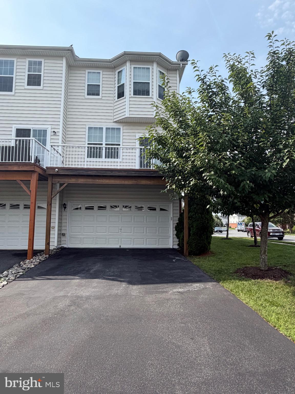 LOUDOUN VALLEY ESTATES 2 - Residential