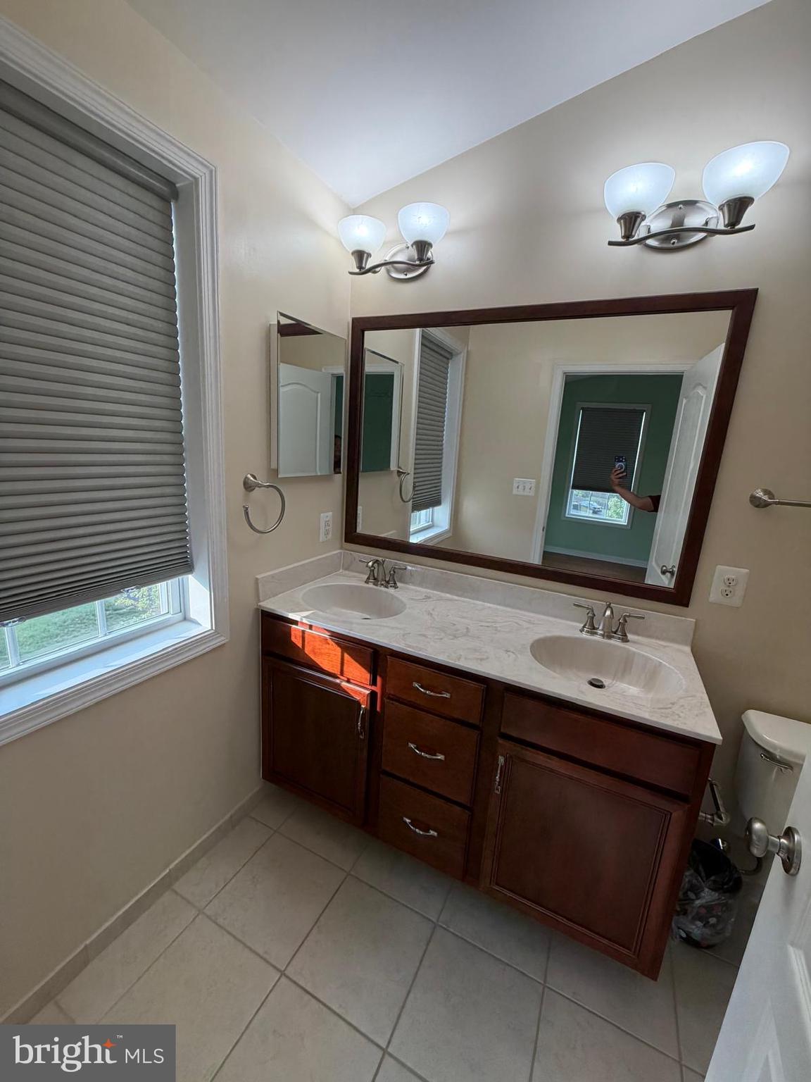 LOUDOUN VALLEY ESTATES 2 - Residential