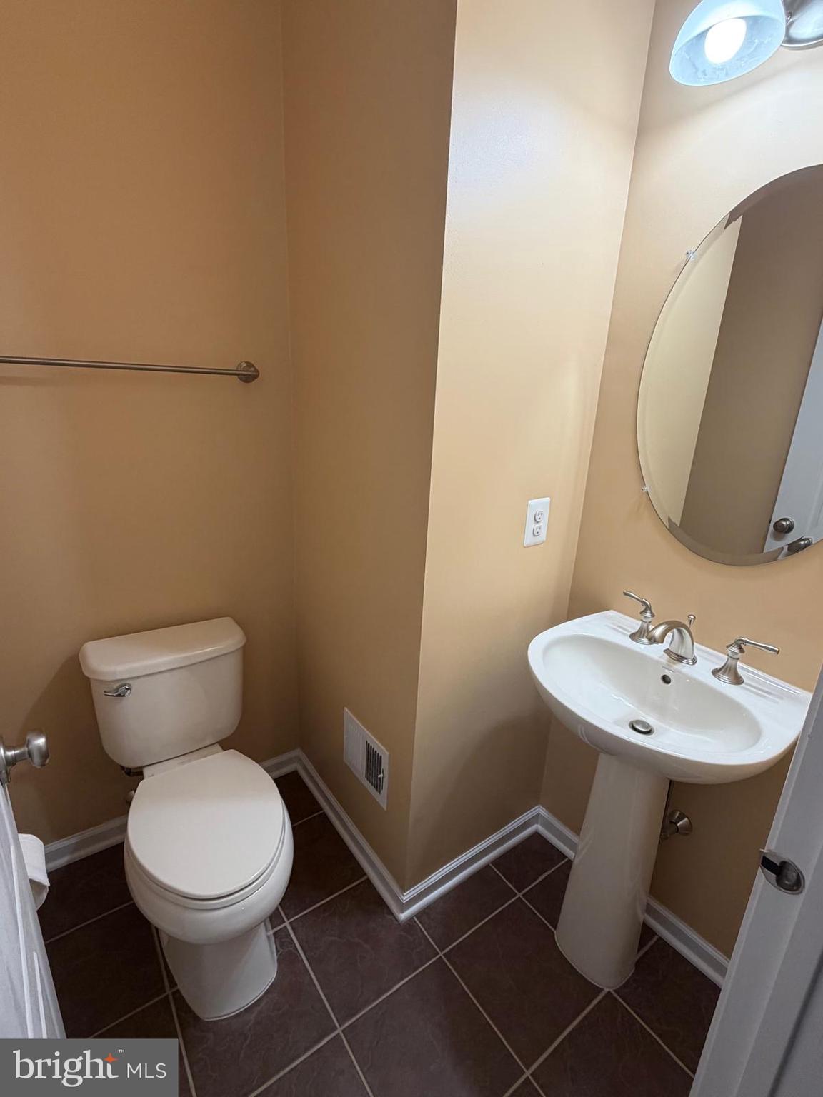 LOUDOUN VALLEY ESTATES 2 - Residential